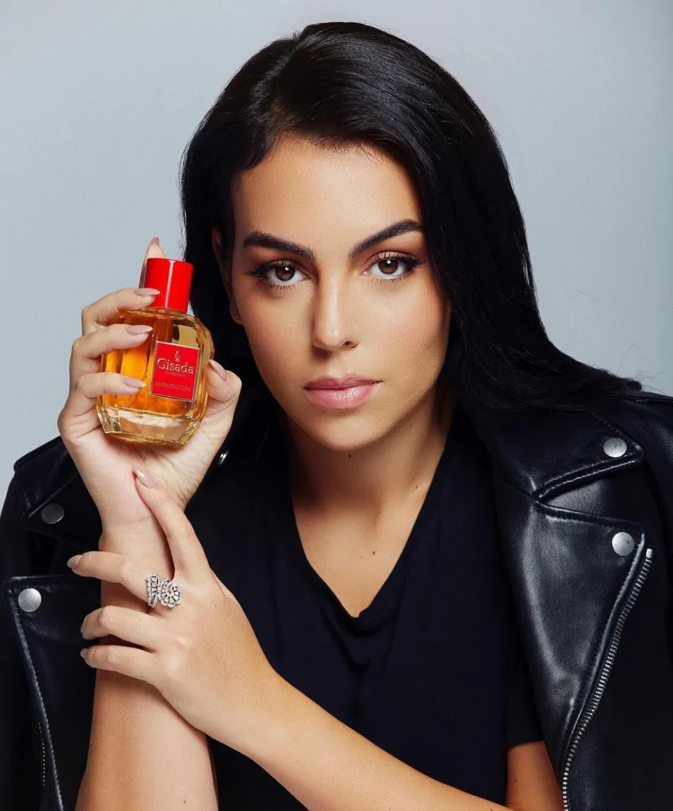 Gisada Ambassadora Set 50ml eau de parfum spray + Showergel 100ml