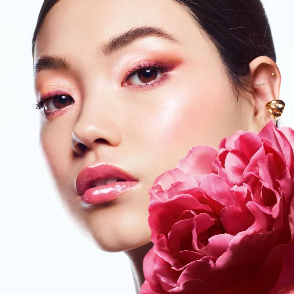 KissKiss Bee Glow Oil getinte lipolie met honing 775 Poppy Glow